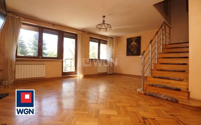 Dom na  sprzedaż Piotrków Trybunalski - Świetnie zlokalizowany segment.
